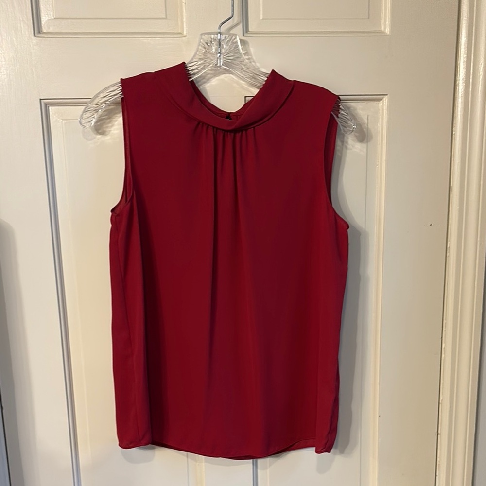 Red Sleeveless Blouse with Mandarin Collar